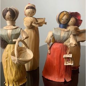 Vintage Hand Made detailed Czech Corn Husk Dolls interesting looking home decor